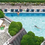 Vier Jahreszeiten Am 리조트 슈룩흐제