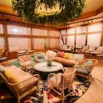 Vier Jahreszeiten Am 리조트 5*