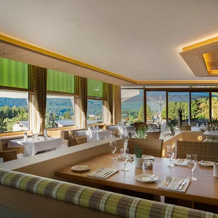 Vier Jahreszeiten Am 5*