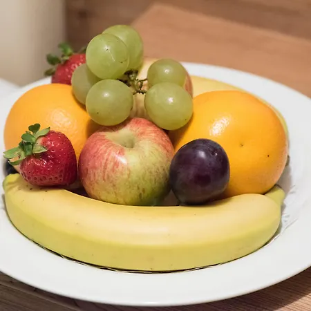 Vier Jahreszeiten Am 5*